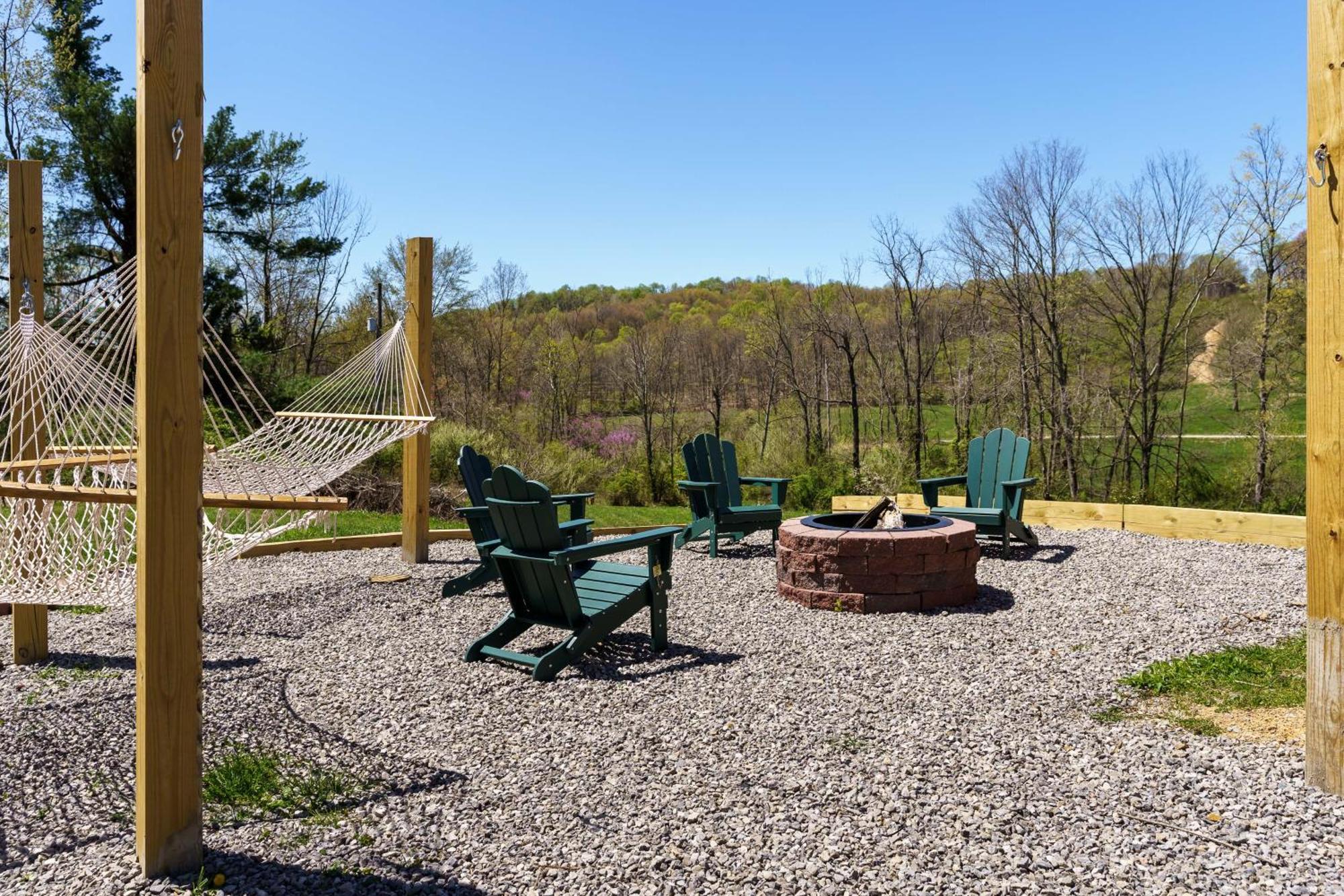 Spacious Cabin Near Hocking Hills And Caves With Hot Tub And Firepit Laurelville Exterior foto